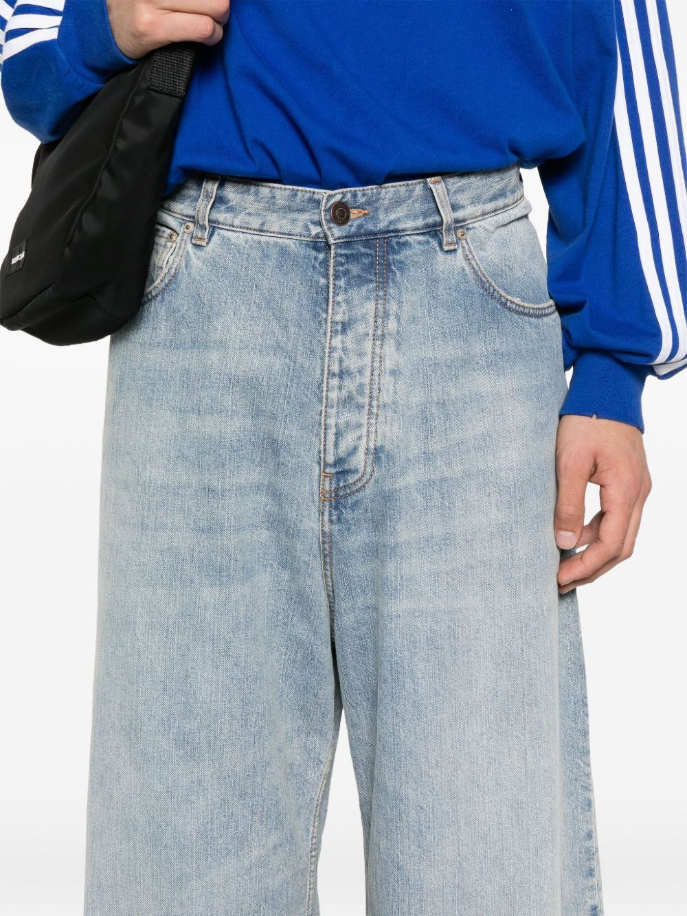 745213 TRW556185 BALENCIAGA