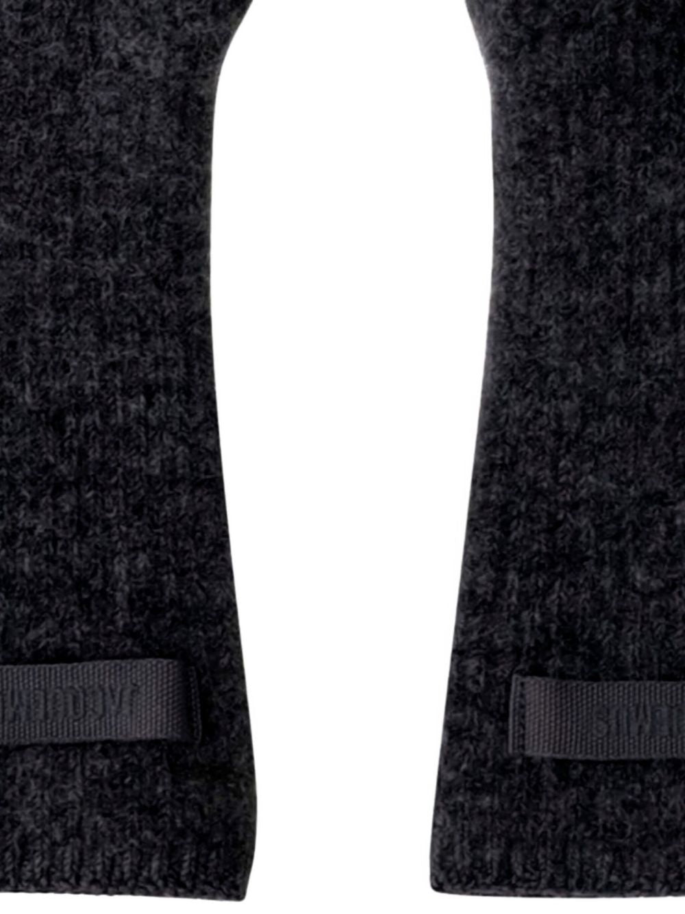 24HACU00668 AK00227990 JACQUEMUS