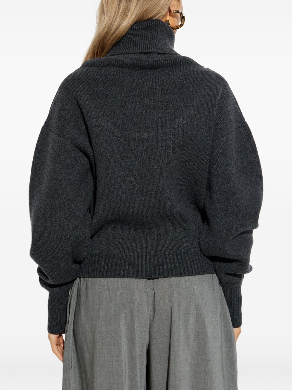 25HSWW00624 AK00278970 JACQUEMUS