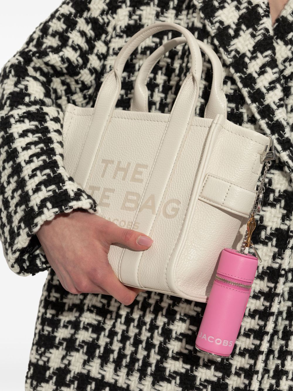 2S5SCH050S01 #678 MARC JACOBS