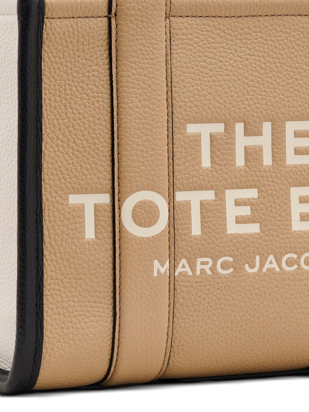 H006L01RE22 #233 MARC JACOBS