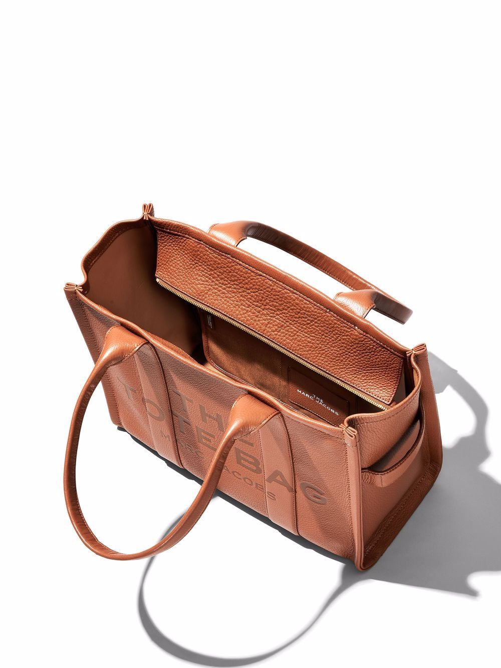 H020L01FA21 #212 MARC JACOBS