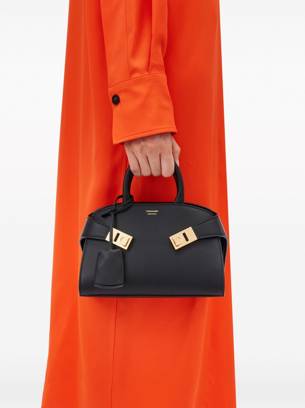 768853 215975NERO SALVATORE FERRAGAMO