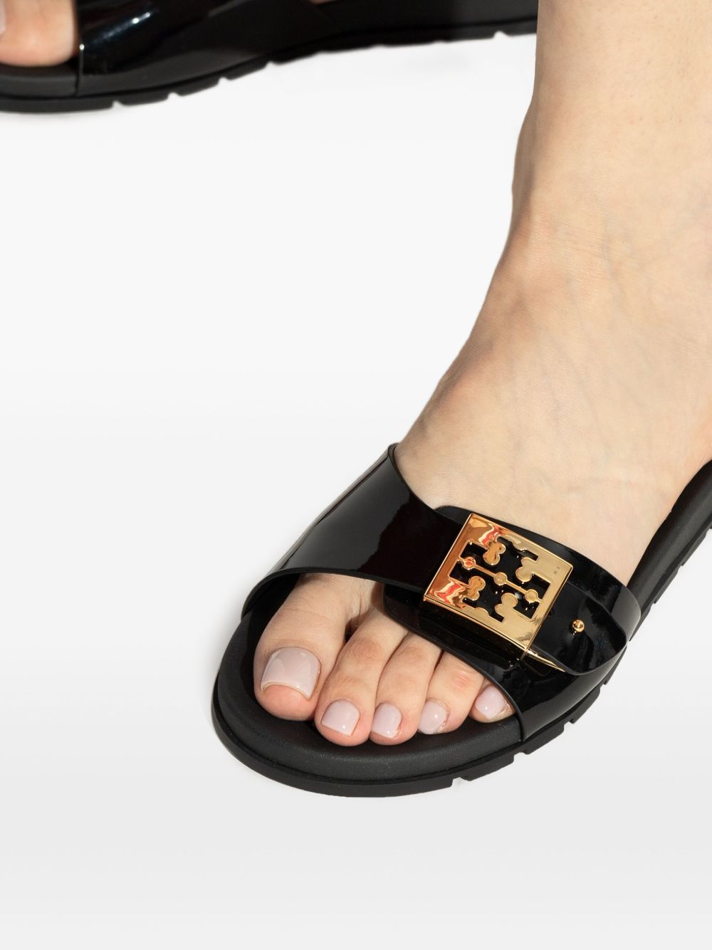 157872 #001 TORY BURCH