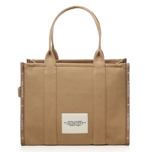 M0017048 #230 MARC JACOBS