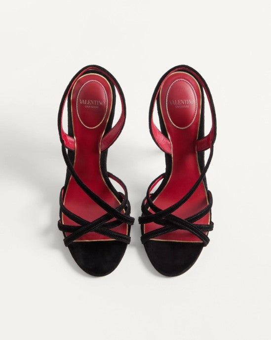 7W0S0NC6* WPJ0NO VALENTINO