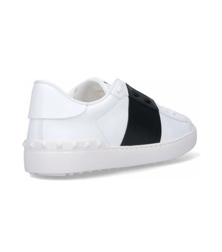 7Y2S0830* BLUA01 VALENTINO