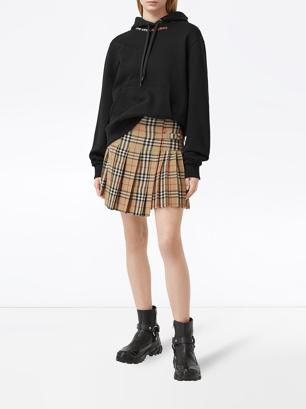 8025832 #A7028 BURBERRY
