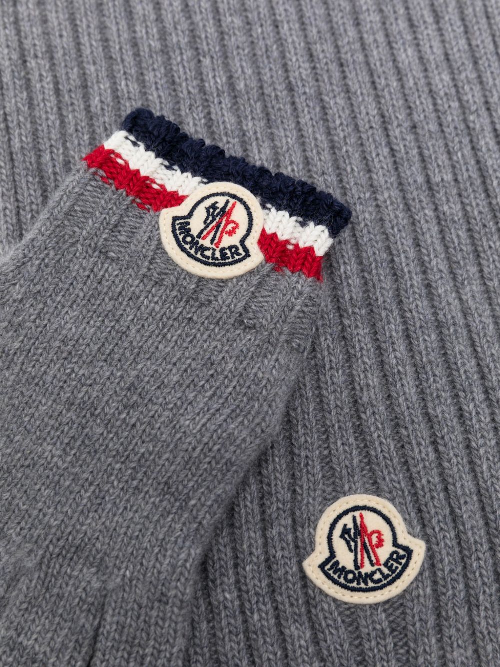 L29543G00002 M4281988 MONCLER KID