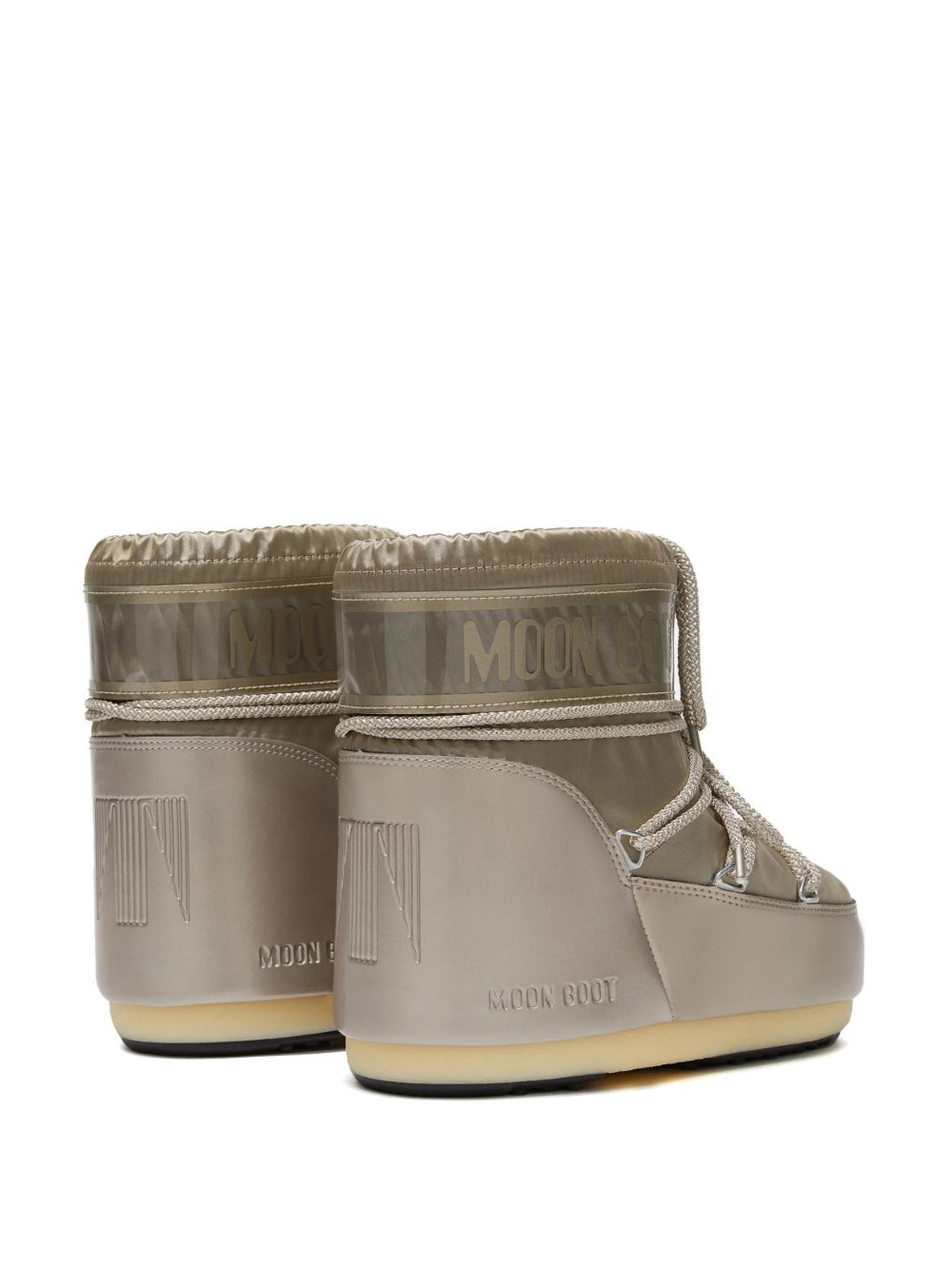 80D1409350# B003 MOON BOOT