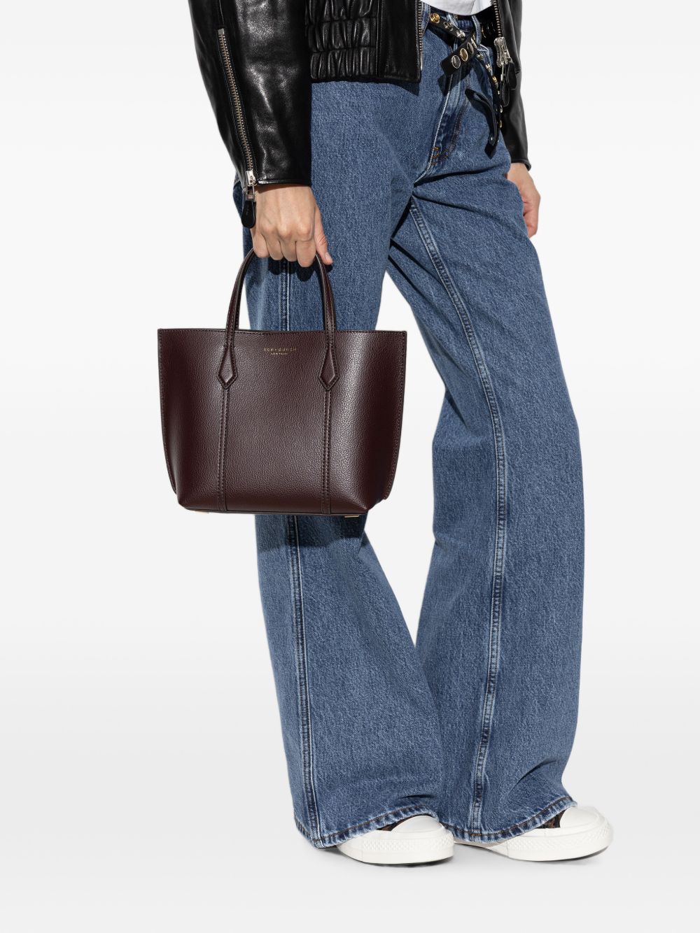 174234 #600 TORY BURCH