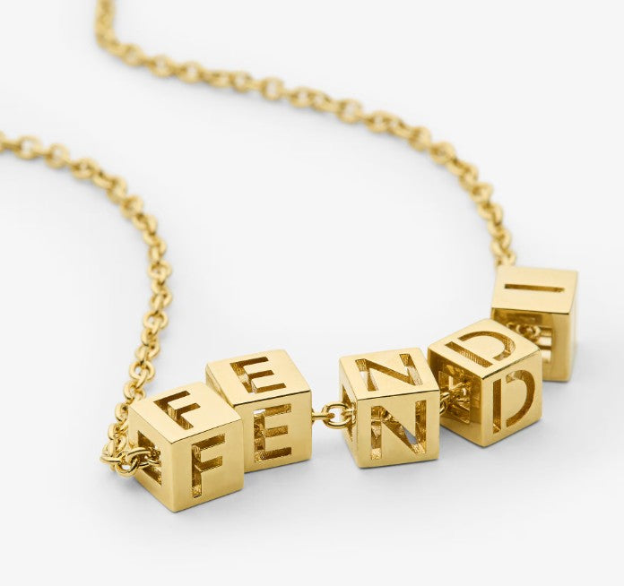 8AL588* B08F1XA5 Fendi*