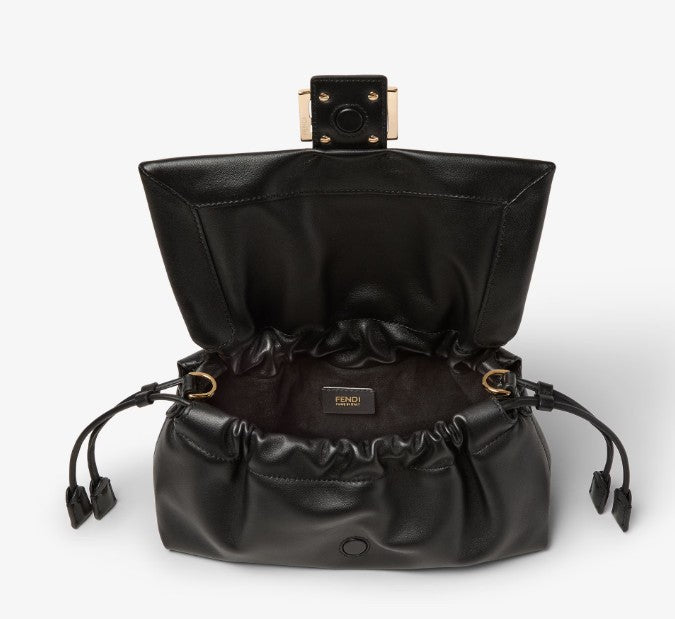 8BR856* B1ZKF0QA1 Fendi*