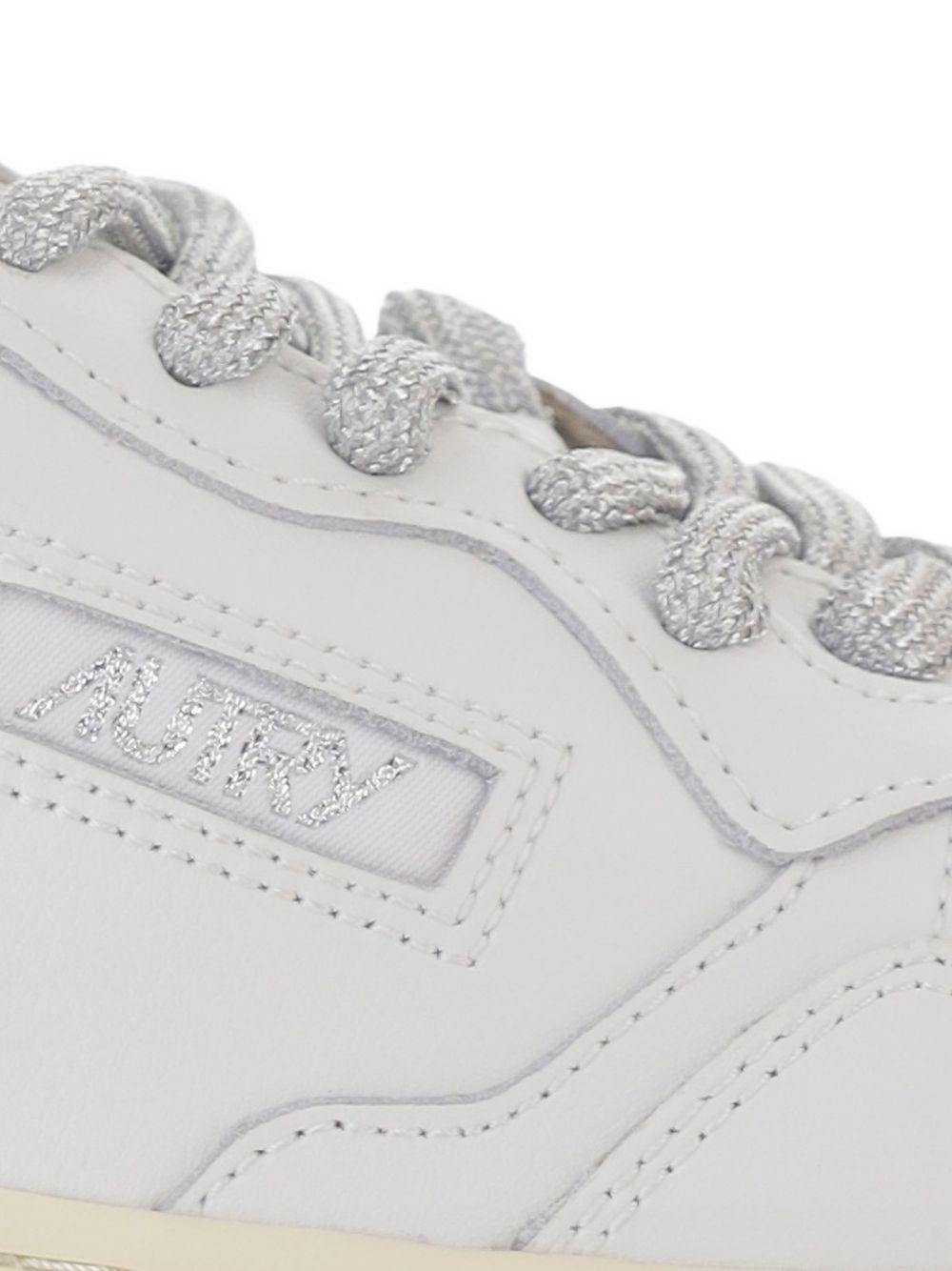 AULW SW02WHT/SILVER AUTRY