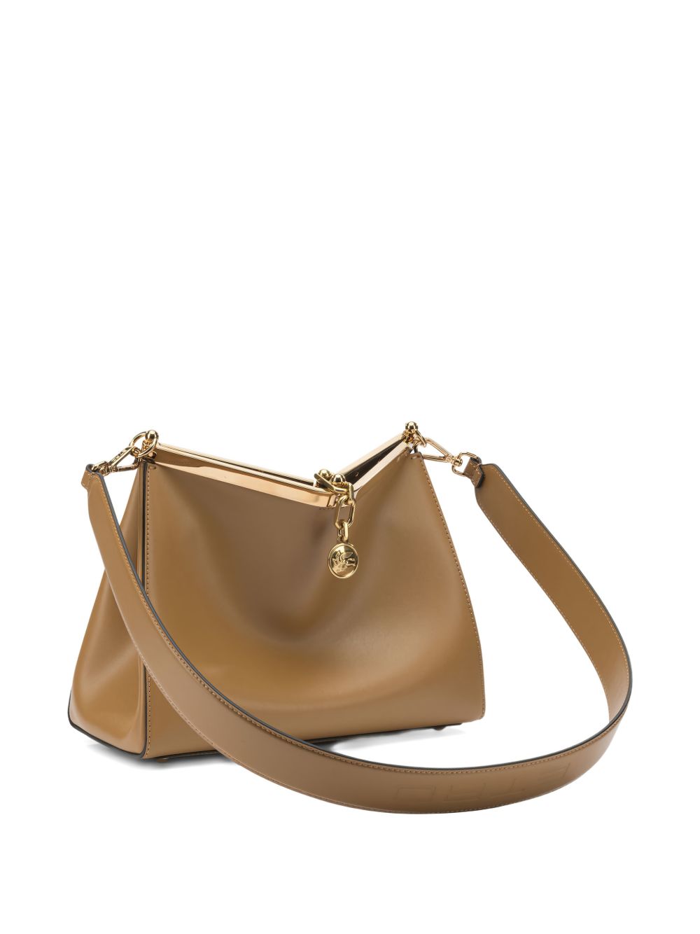 WP1B0002 AU022Y0886 ETRO