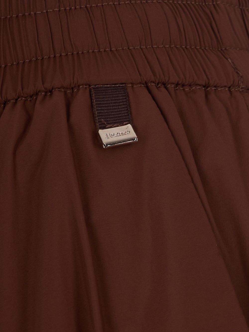 GN000007D* 12431SZ2240 HERNO