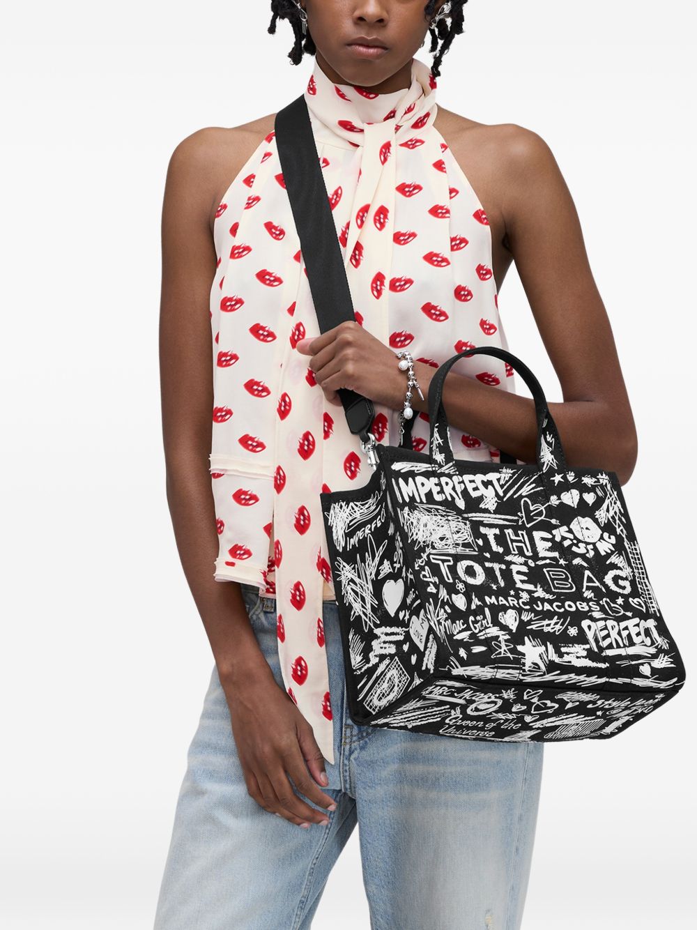2S6HTT015H02 #002 MARC JACOBS