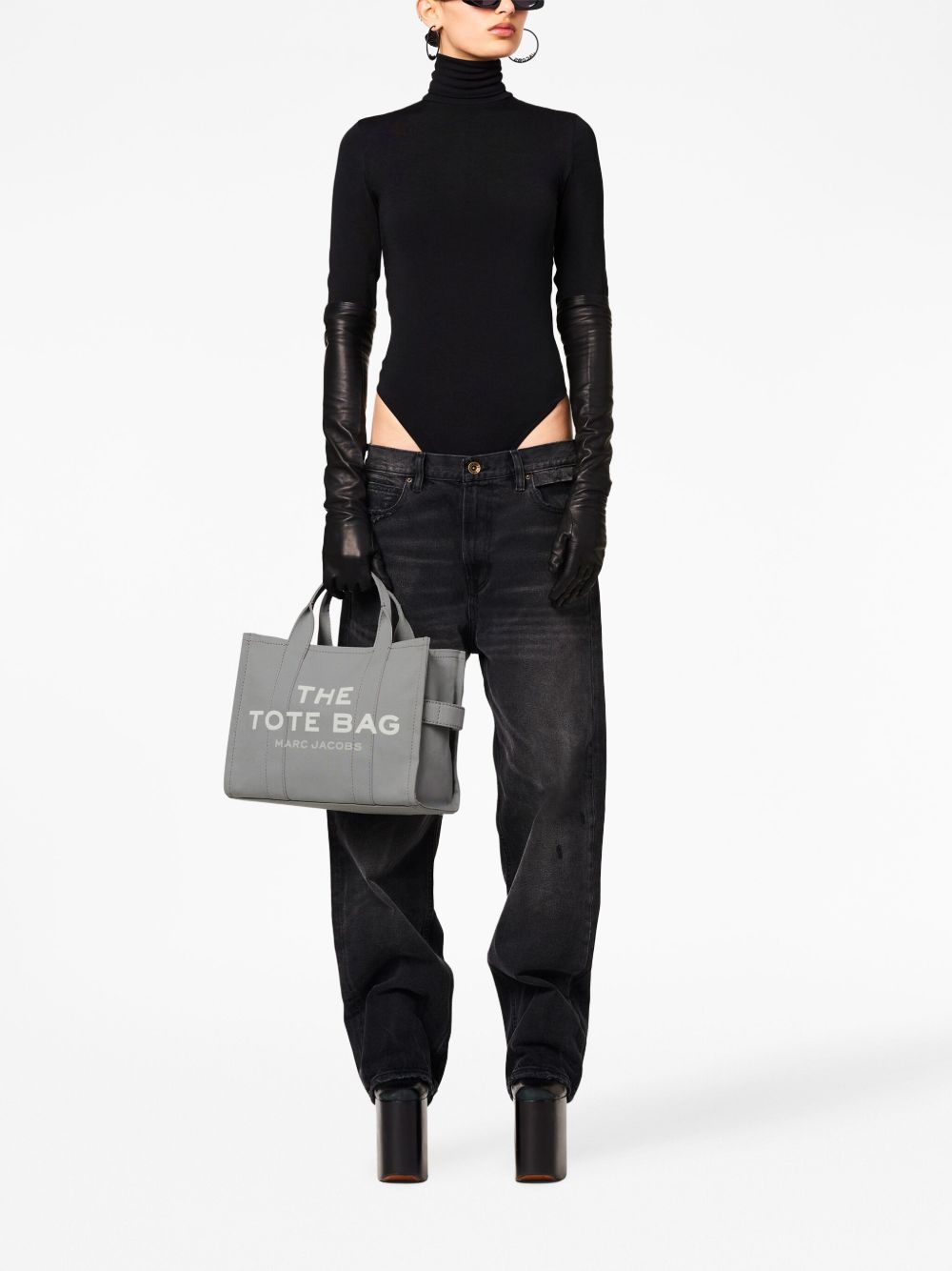 M0016161 #050 MARC JACOBS