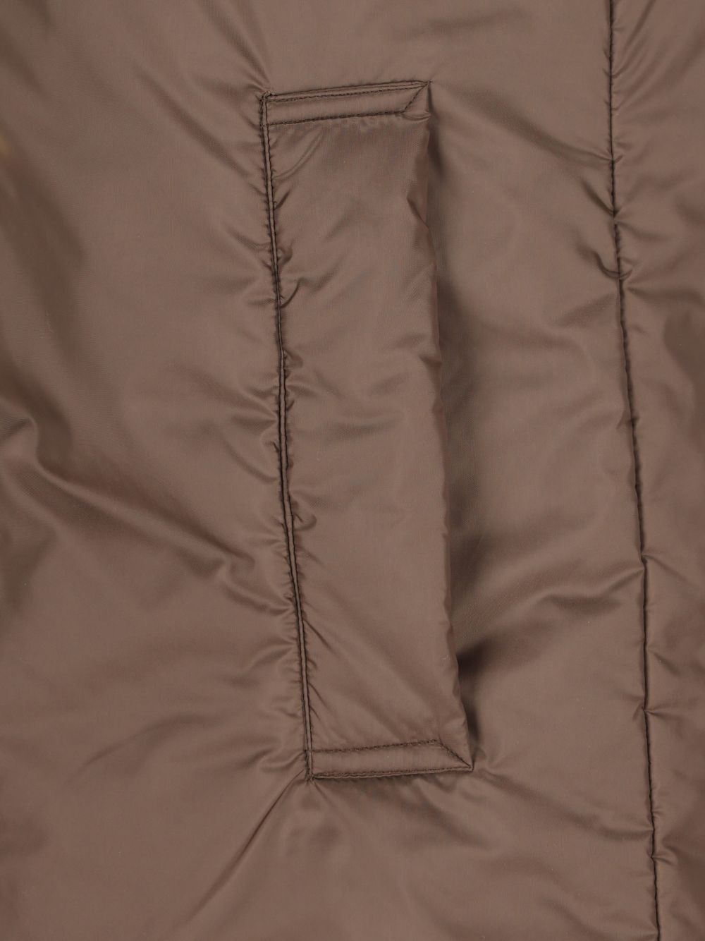 2619291044600 GREENGO049 MAX MARA THE CUBE