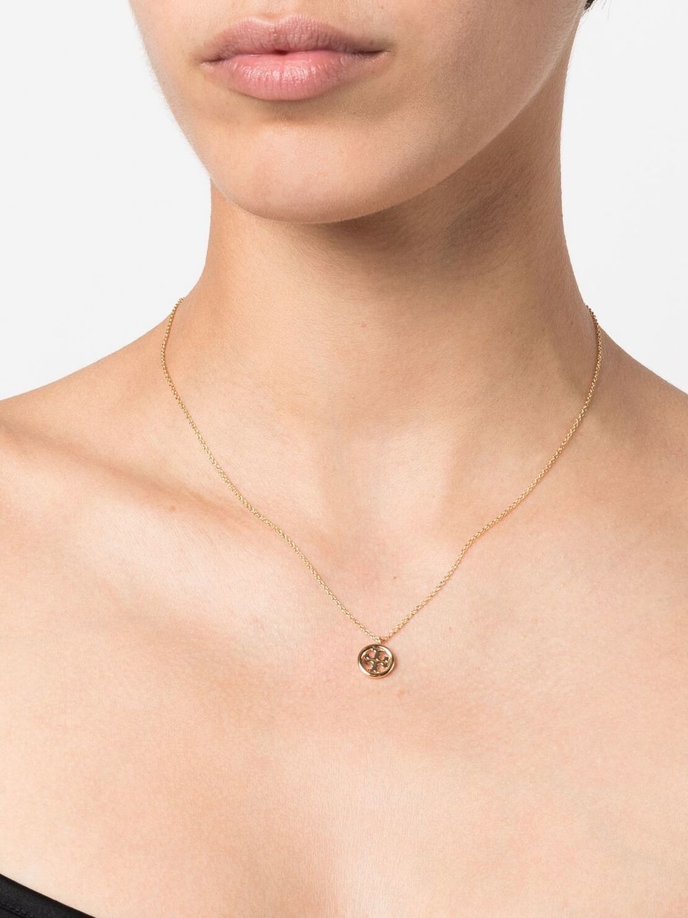 137185 #720 TORY BURCH