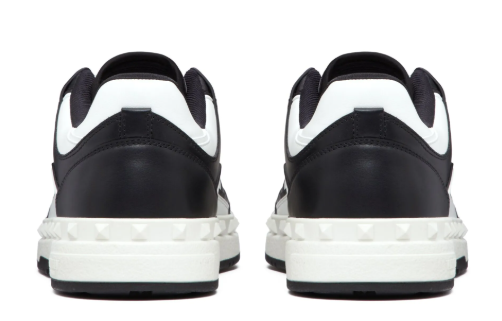 8Y2S0H43RDG* #0NI VALENTINO