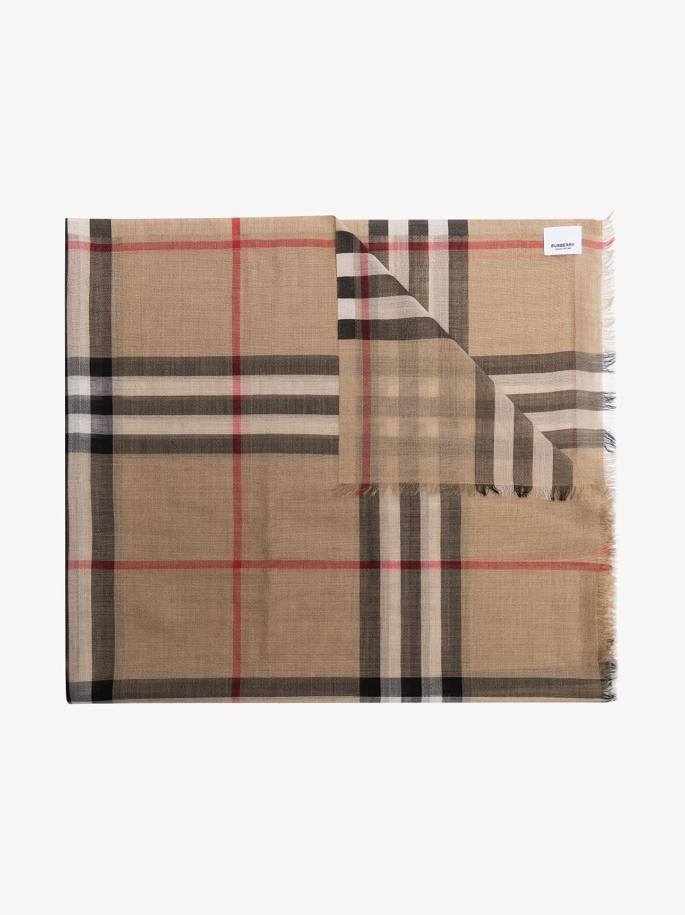 8018468 #A7026 BURBERRY