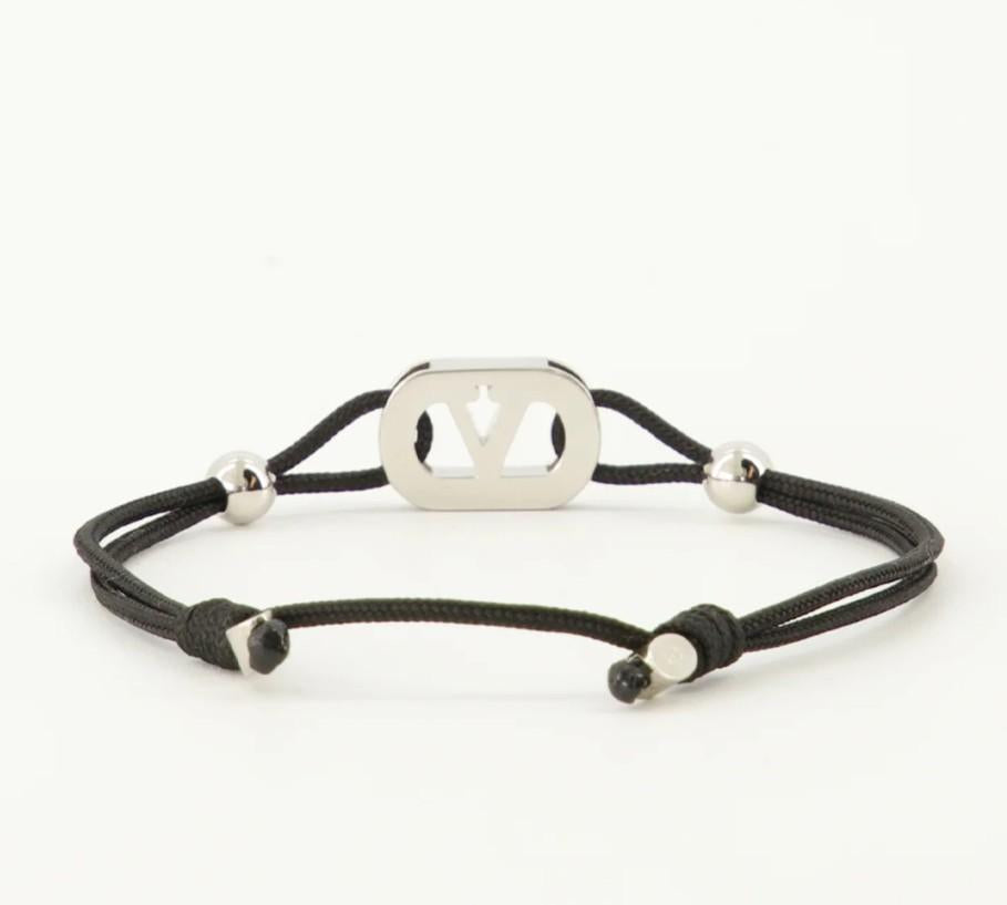 7Y0J0BC3* KAZ0NO VALENTINO