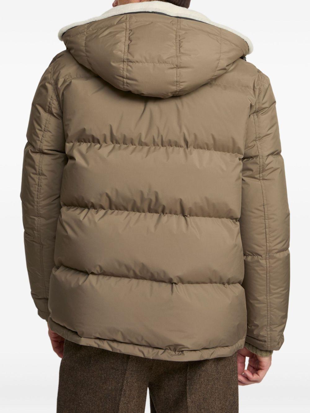 26WHV01678 J17WA8185 YVES SALOMON