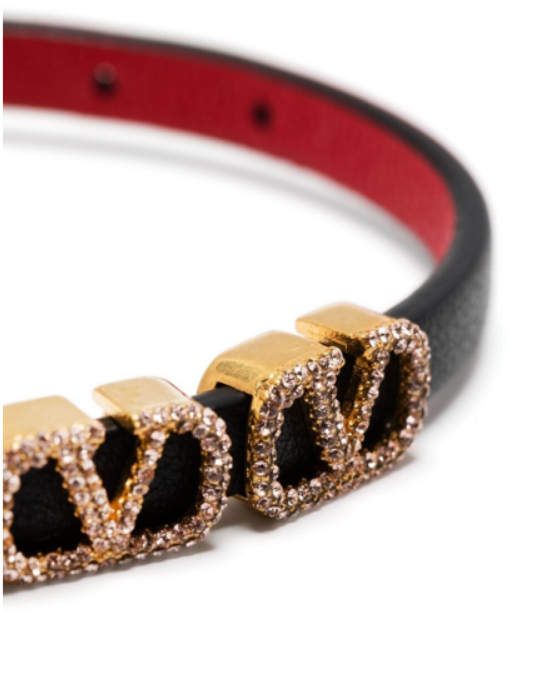 ZW2J0F42* LWV0SM VALENTINO