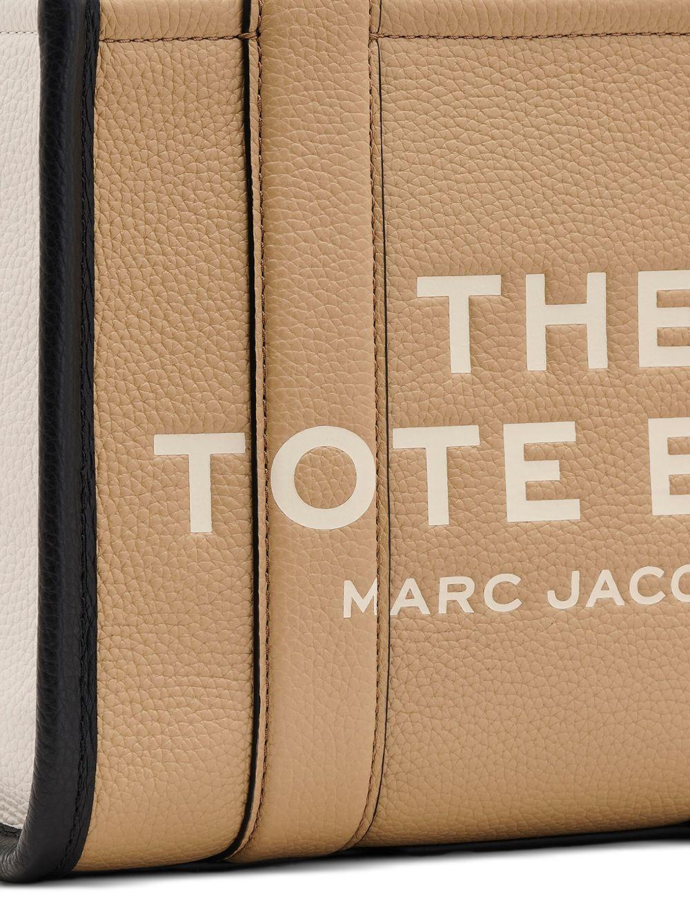 H006L01RE22 #233 MARC JACOBS
