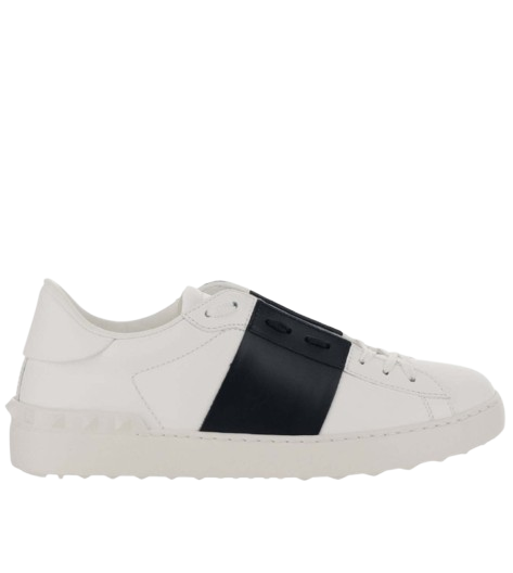 7Y2S0830* BLUM15 VALENTINO