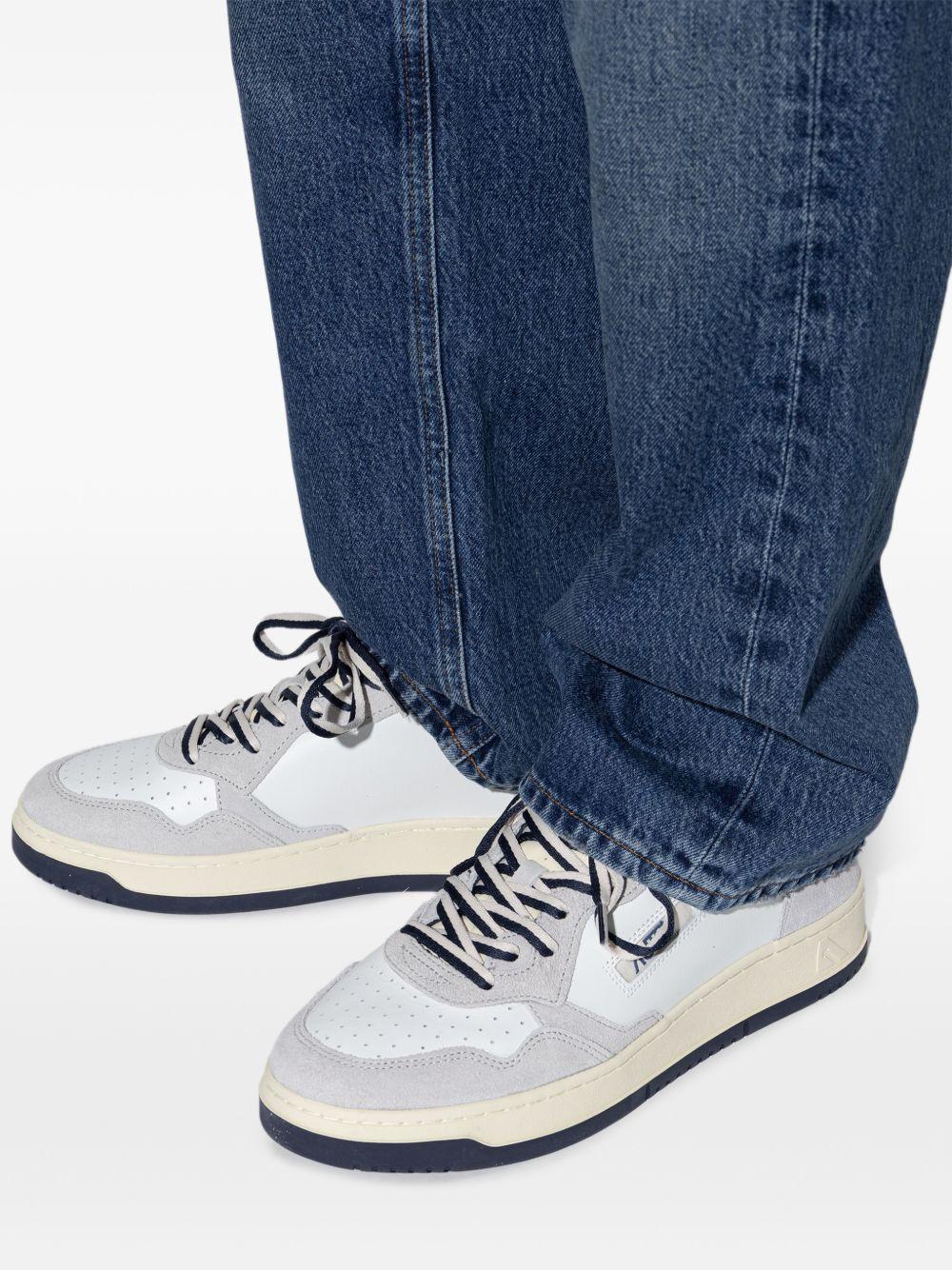 AULM BW04WHITE/VAPOR AUTRY