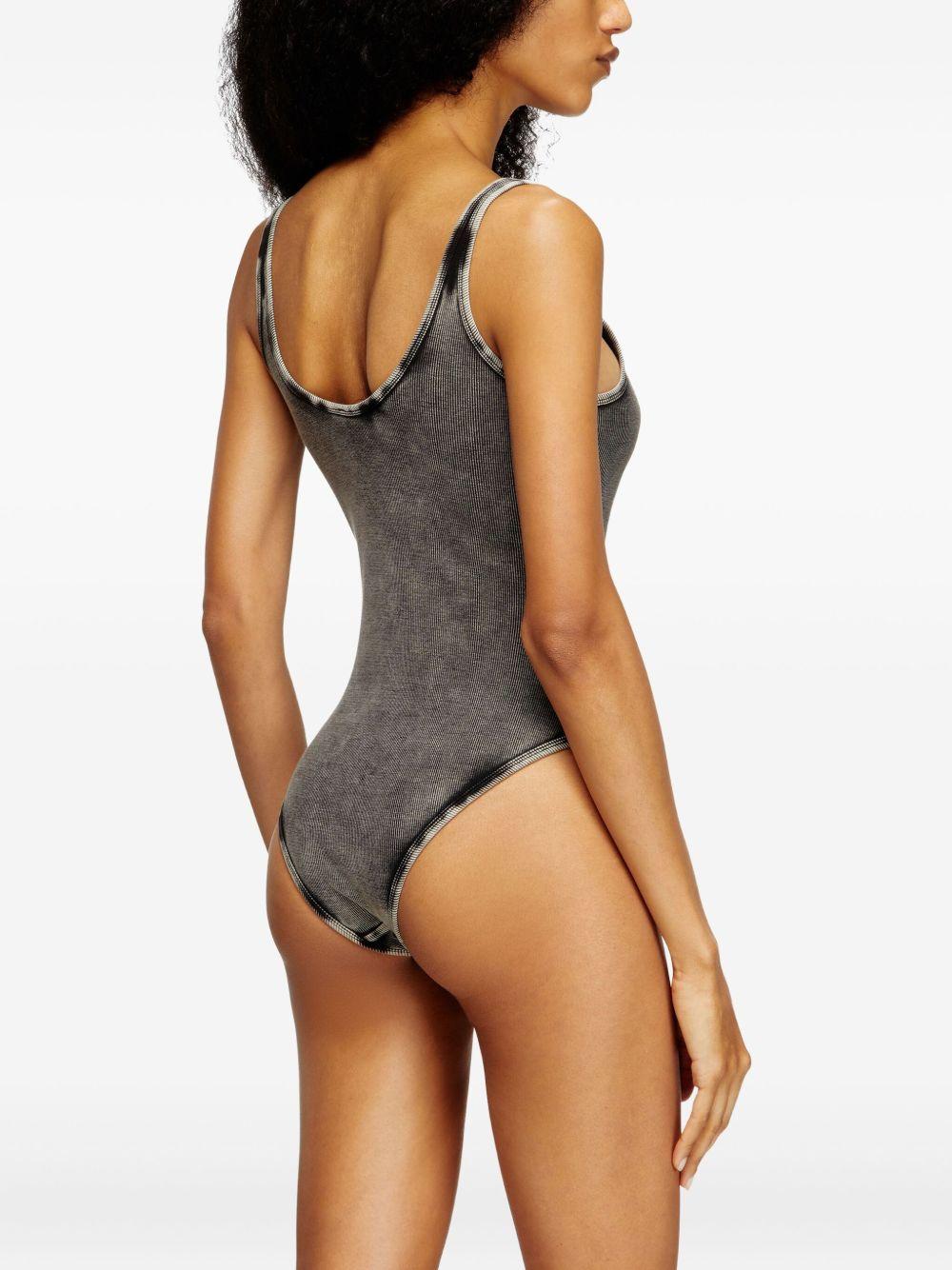 A21582 0LKARE6564 DIESEL