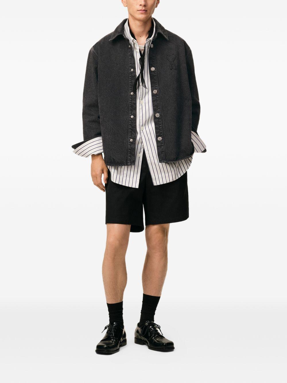 UJK897 DE0124031 AMI