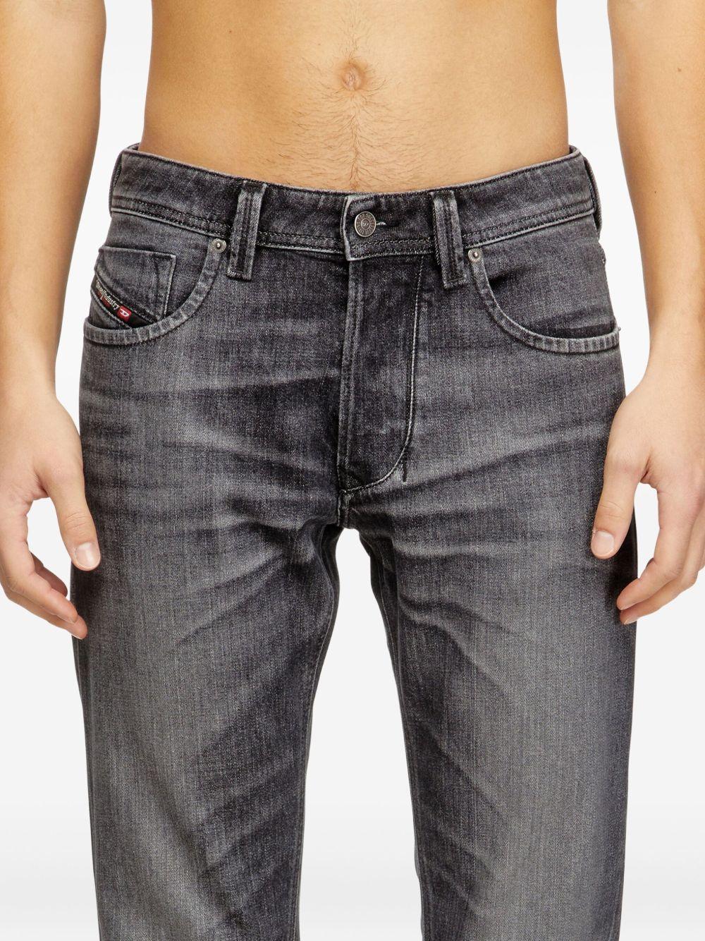 00C06Q 09N4902 DIESEL