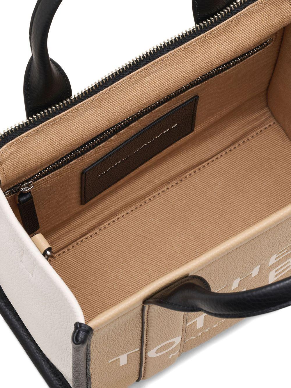 H006L01RE22 #233 MARC JACOBS