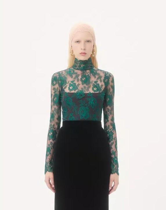 7B0AEB40* 9S8392 VALENTINO