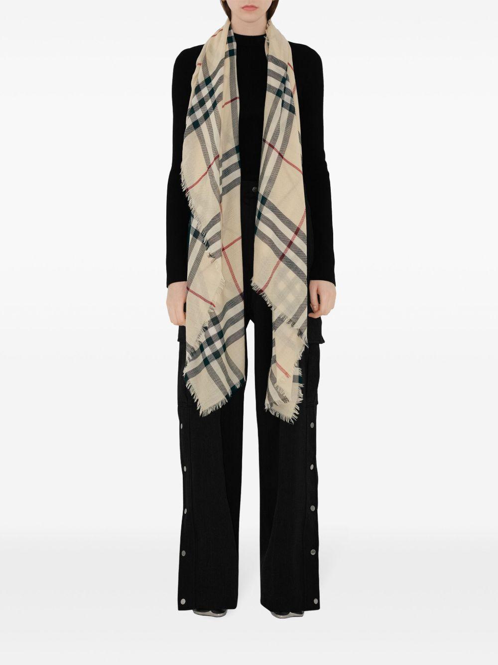 8090720 #A1450 BURBERRY