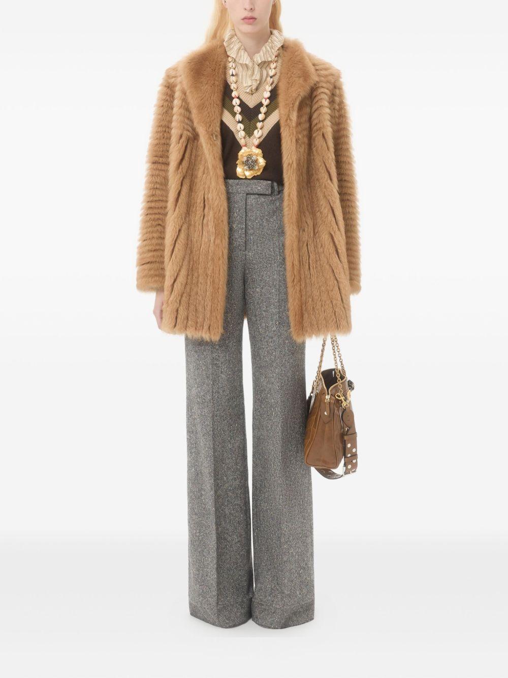 7B0KC69L* 9SWBET VALENTINO