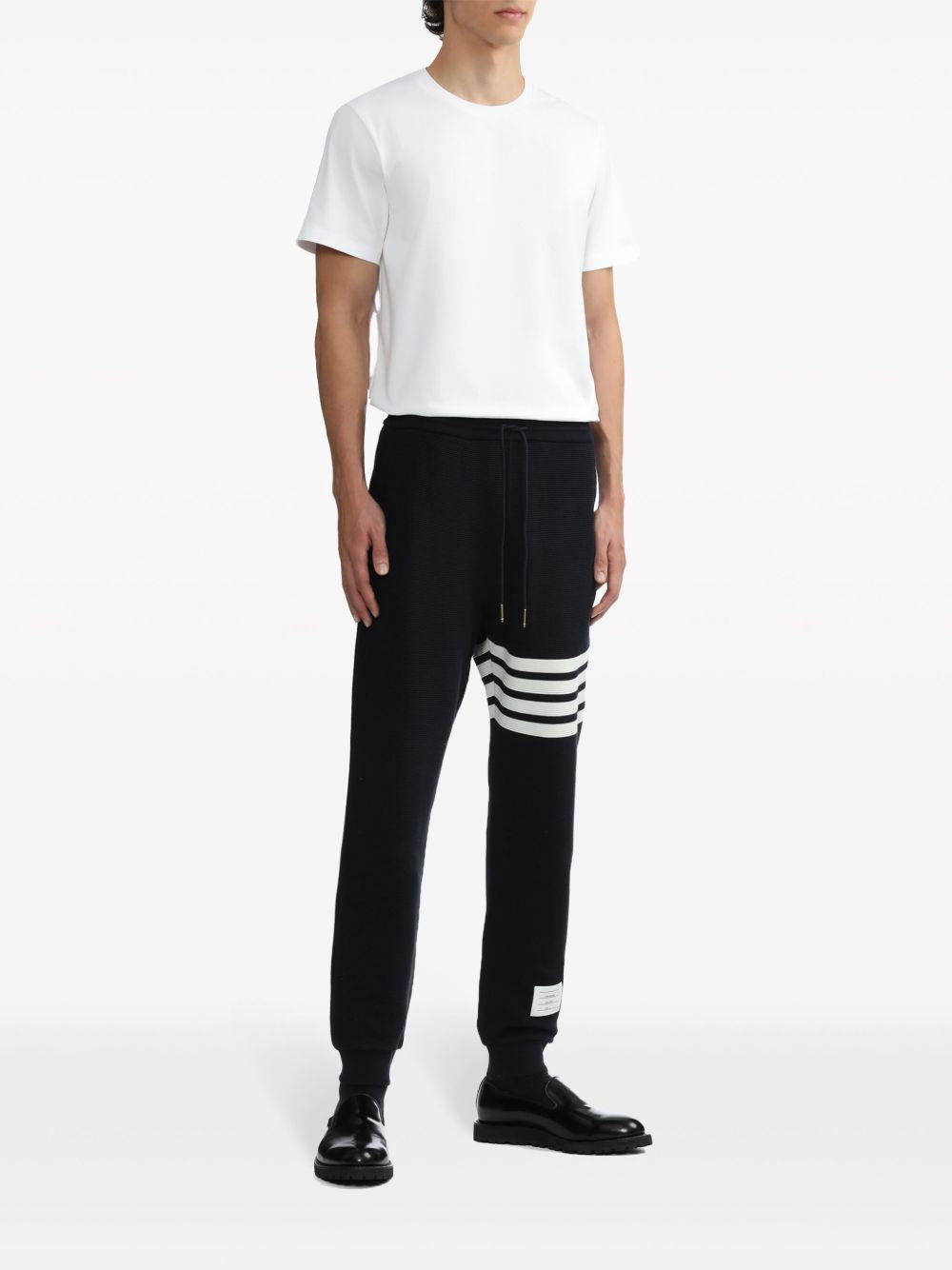 MJS067A 00042100 THOM BROWNE