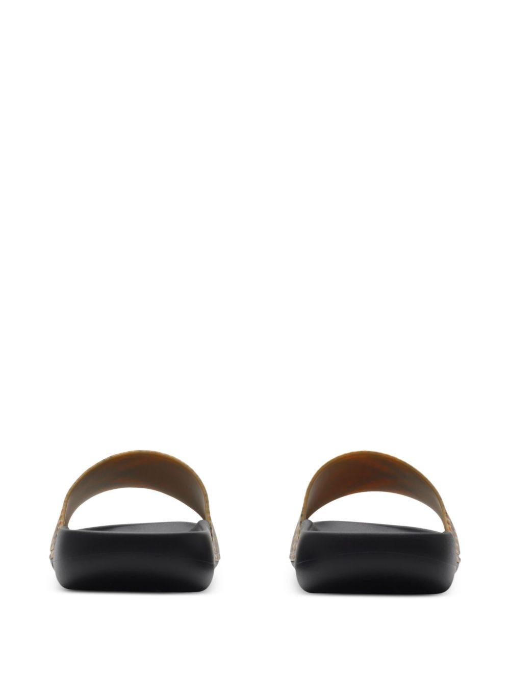 8102139 #B9368 BURBERRY