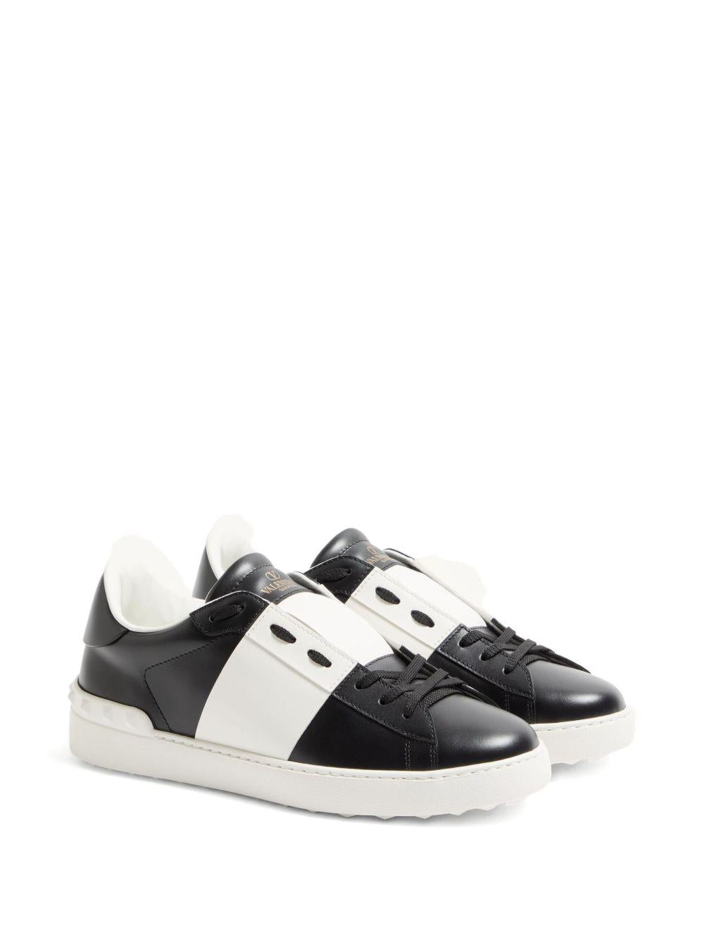 7Y0S0830* BLU0NI VALENTINO