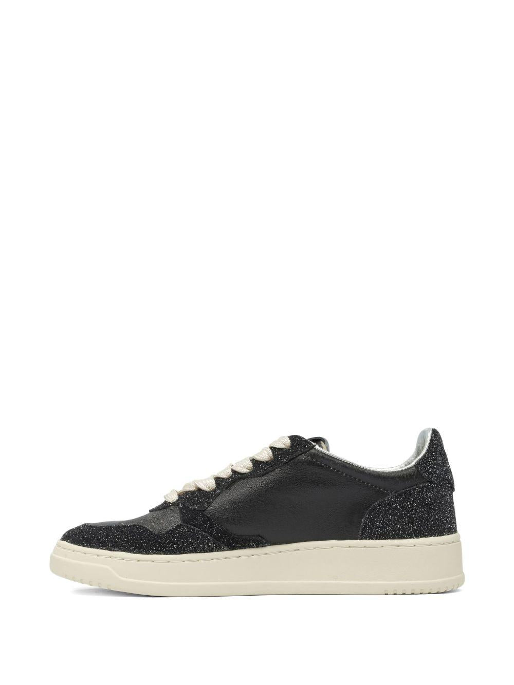 AULW TA06BLK/OFFBLK AUTRY