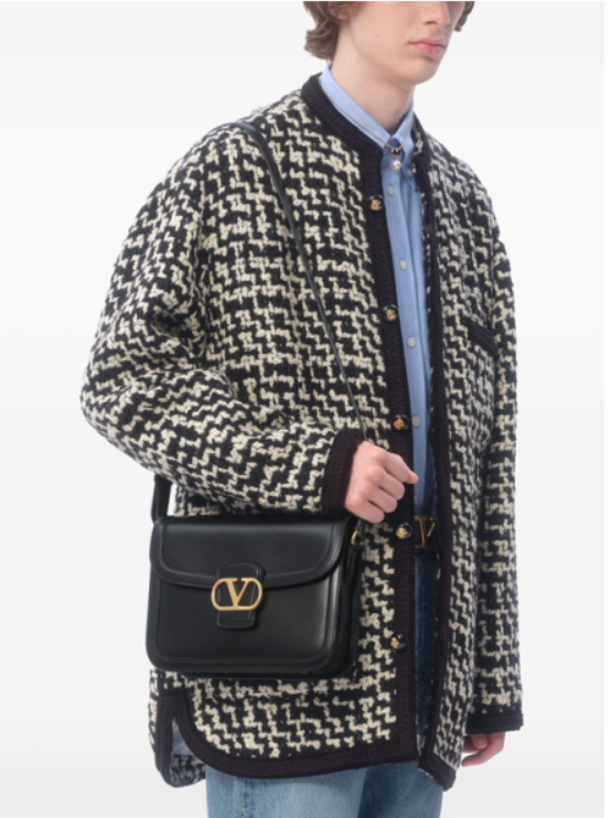 6Y2B0D05ECH* #0NO VALENTINO
