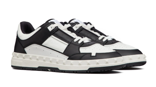 8Y2S0H43RDG* #0NI VALENTINO