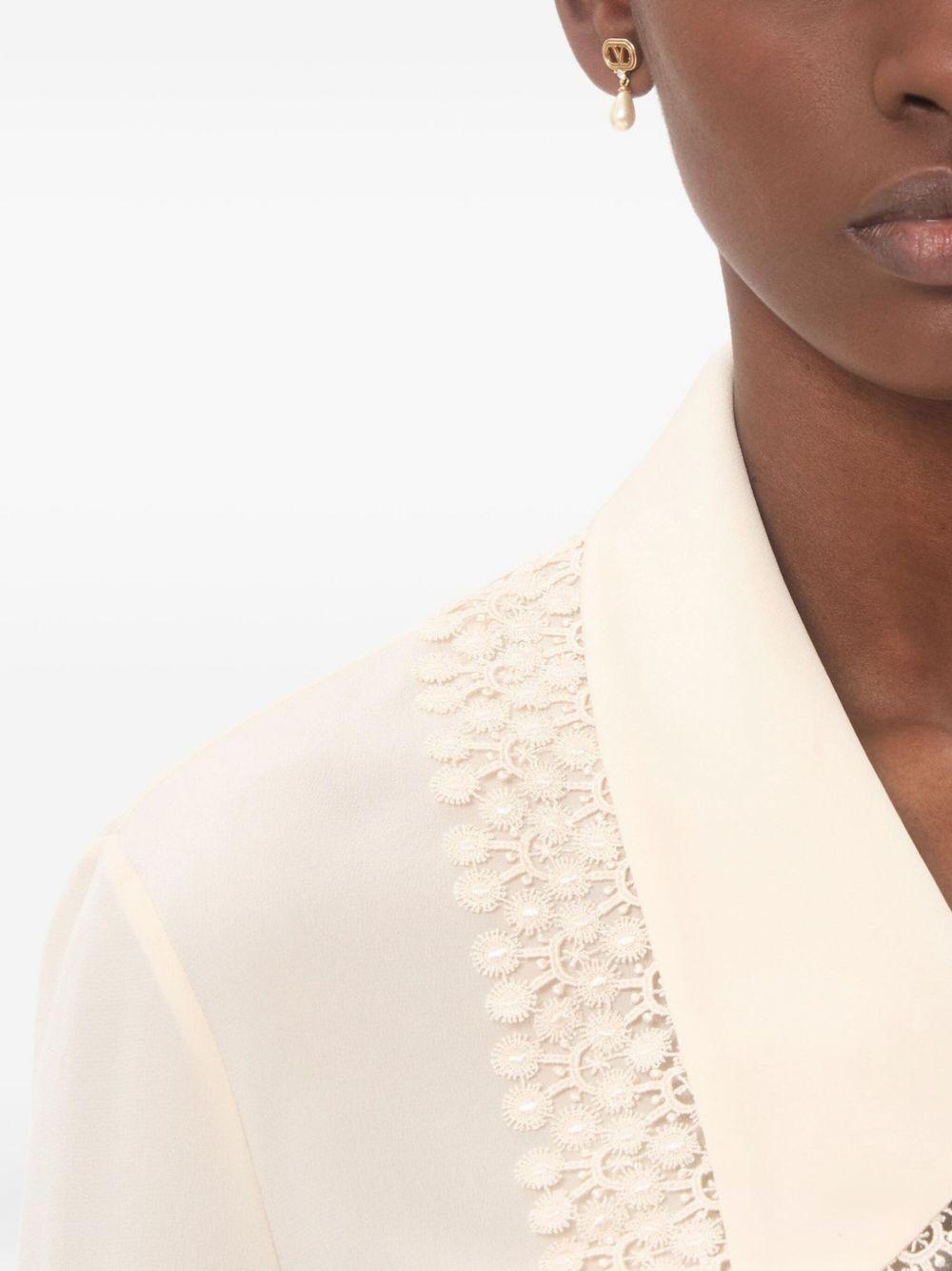 8W2J0BG8QVS* #BUJ VALENTINO