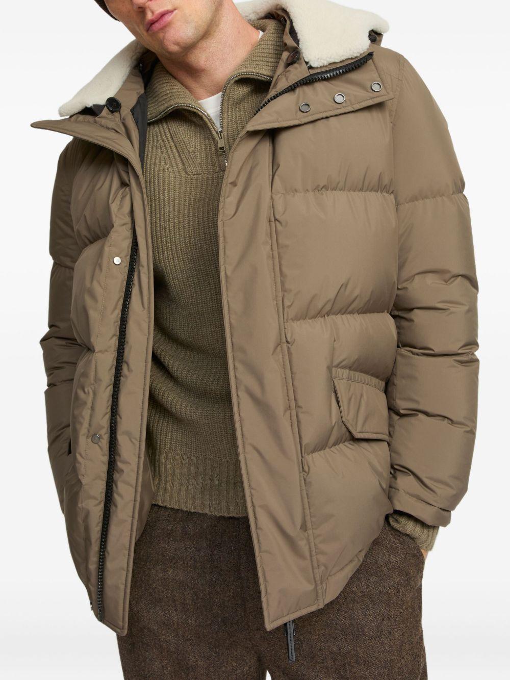 26WHV01678 J17WA8185 YVES SALOMON