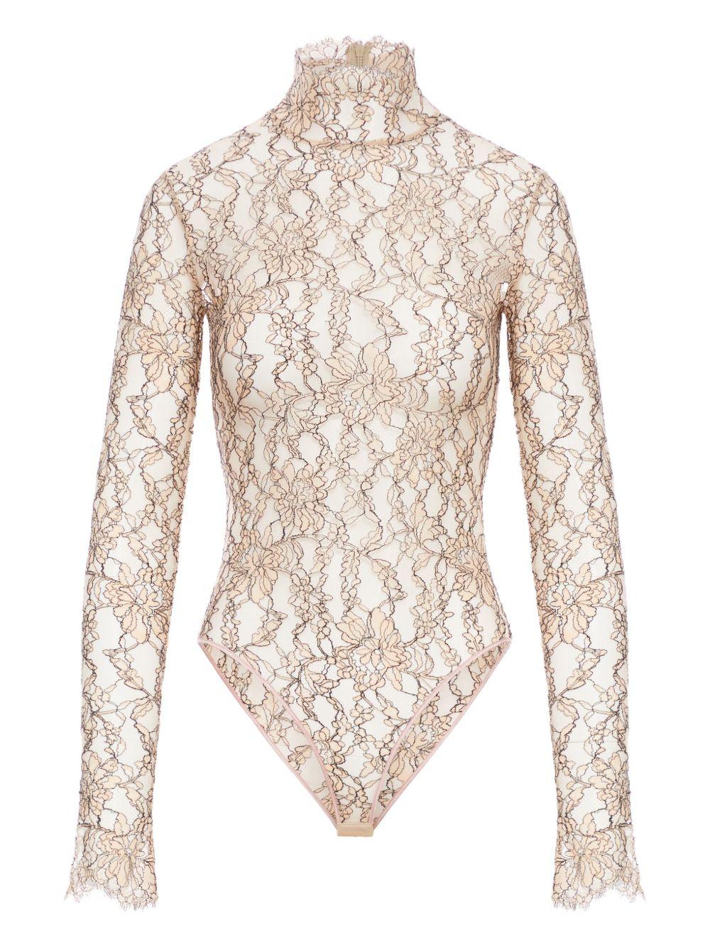 7B0MR01Y* 9TRDNS VALENTINO