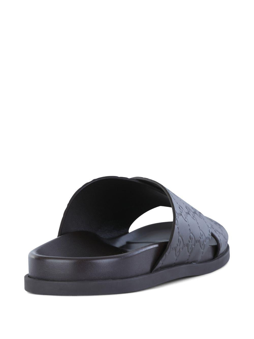 834940 AADMJ2140 GUCCI