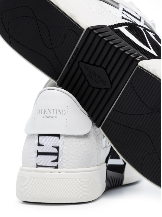 ZY2S0C58* WRQ24P VALENTINO